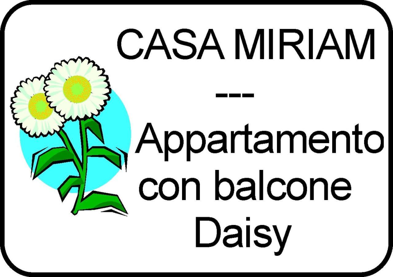 Casa Miriam - Appartamenti Vacanze Віллапутцу Екстер'єр фото